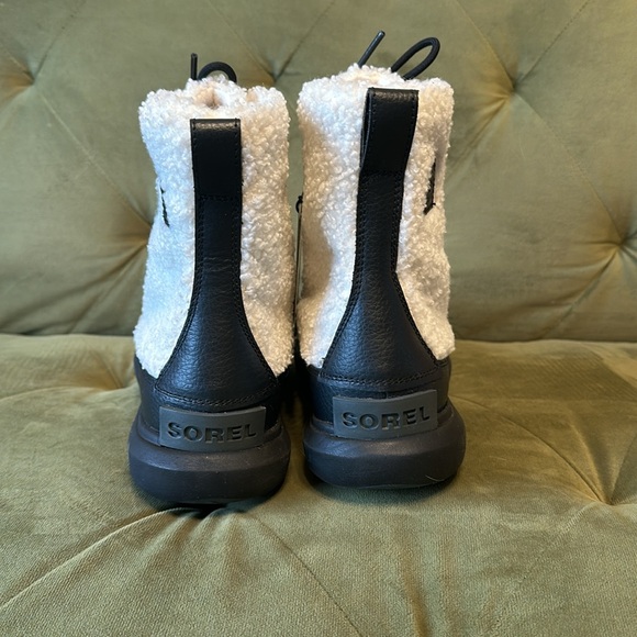 Sorel Explorer II Joan Cozy Boot - Picture 3 of 8